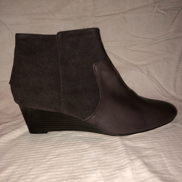 Brown Wedge Boots - Picture 1 of 5